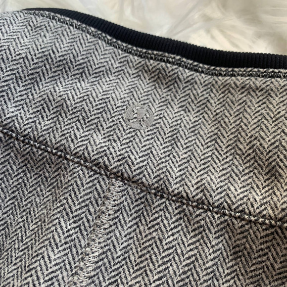 Lululemon Full Tilt Half Zip Gray - Picture 7 of 11